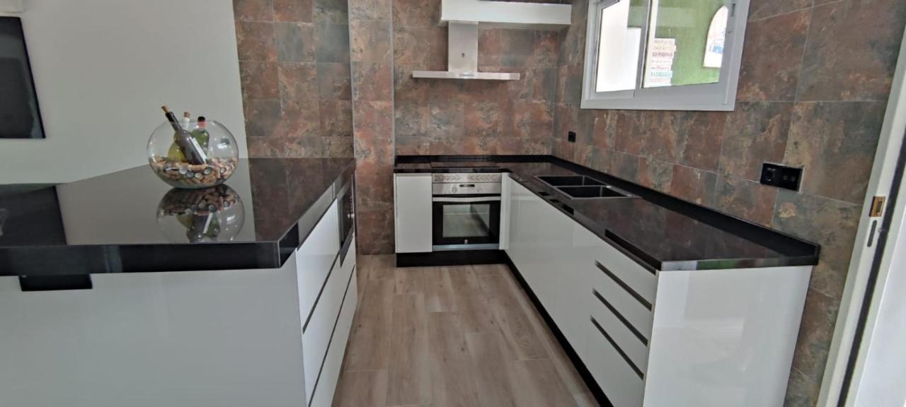 El Parque Suite Benalmádena Εξωτερικό φωτογραφία
